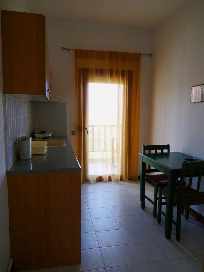Yannis Apartments أفيتوس المظهر الخارجي الصورة